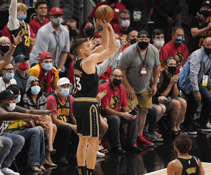 开云-关于莱万多夫斯基赛事官方发布比分优势明显新规，老鹰争议不断！的信息